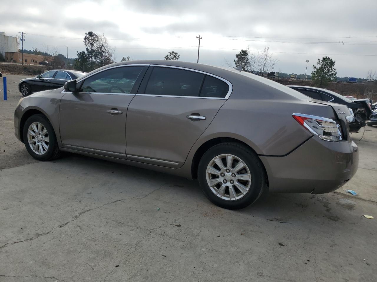 2011 Buick LaCrosse - Image 2