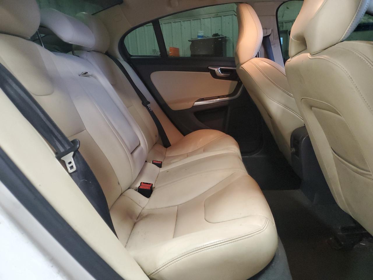 2017 Volvo S60 - Image 10