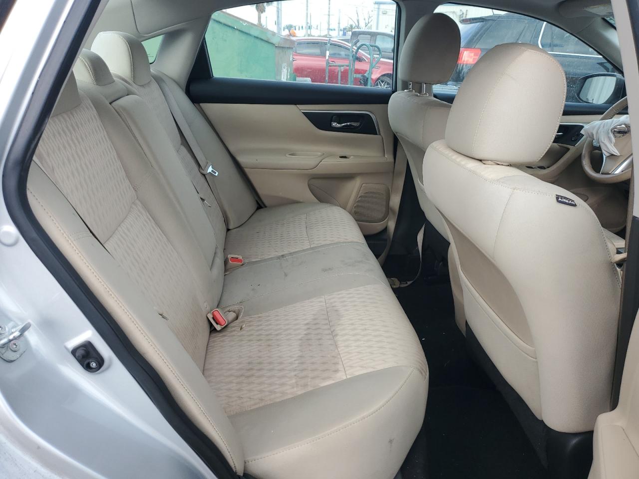 2016 Nissan Altima - Image 10