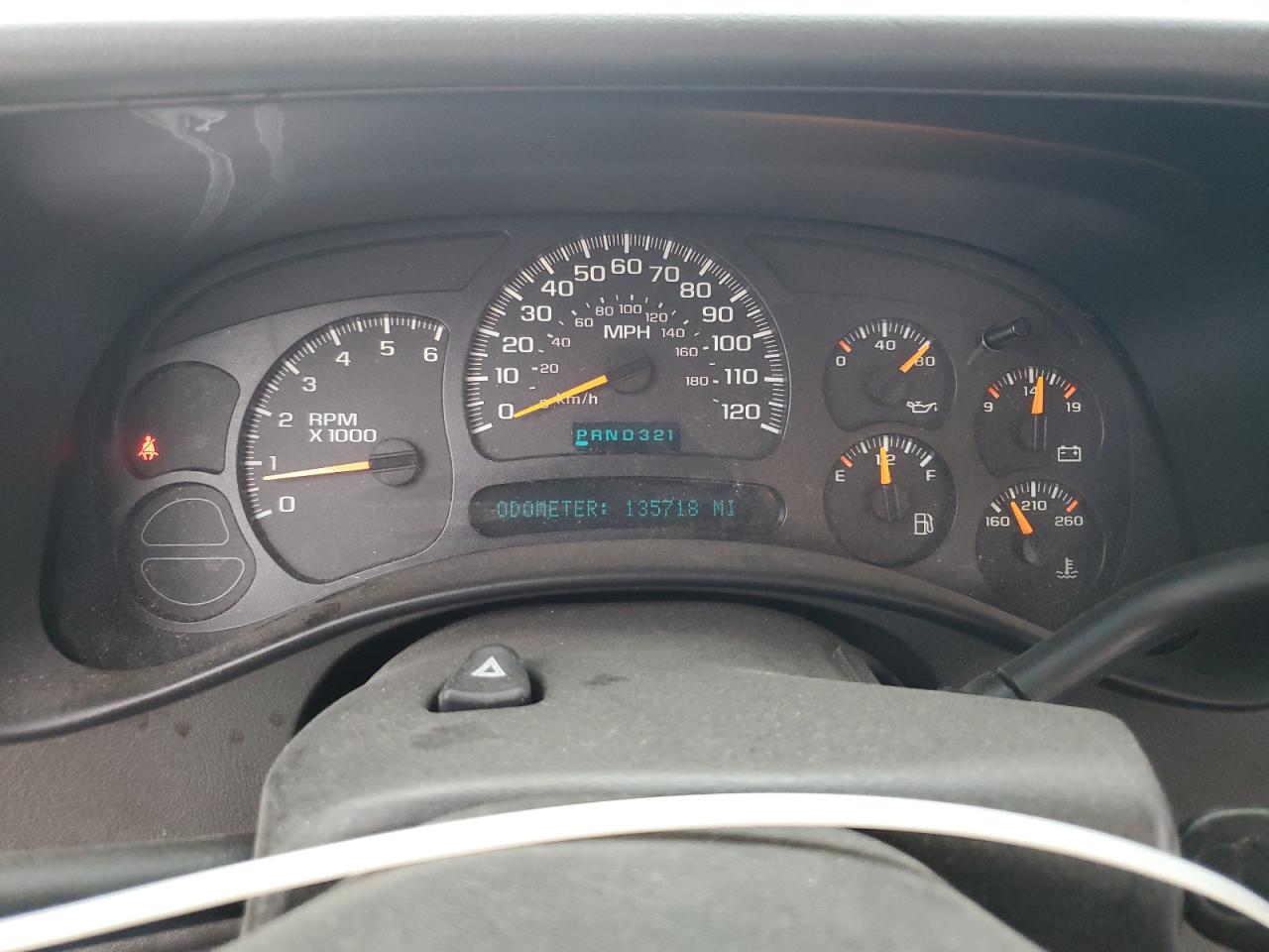 2005 Chevrolet Silverado - Image 9