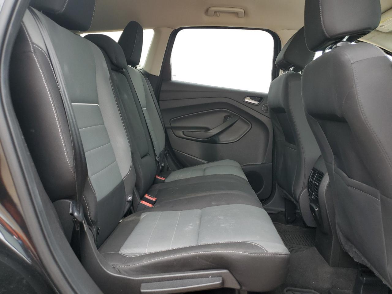 2015 Ford Escape - Image 11