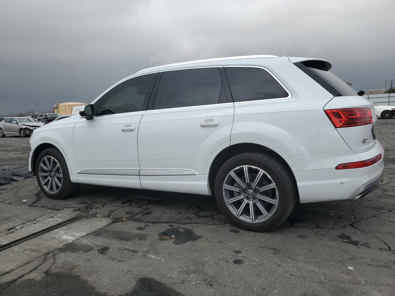 2019 Audi Q7 - Image 2