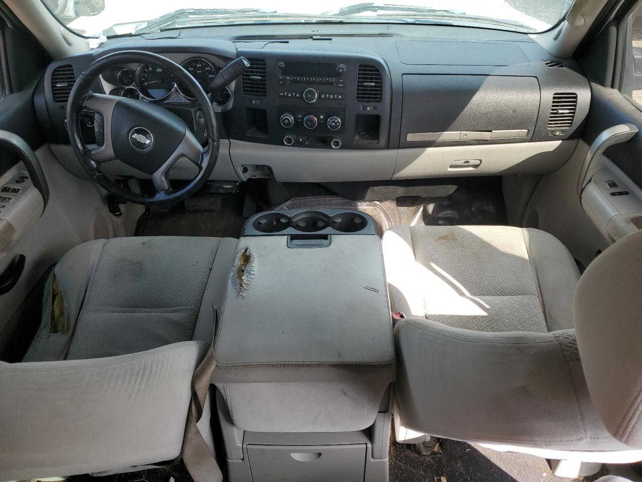 2007 Chevrolet Silverado - Image 8