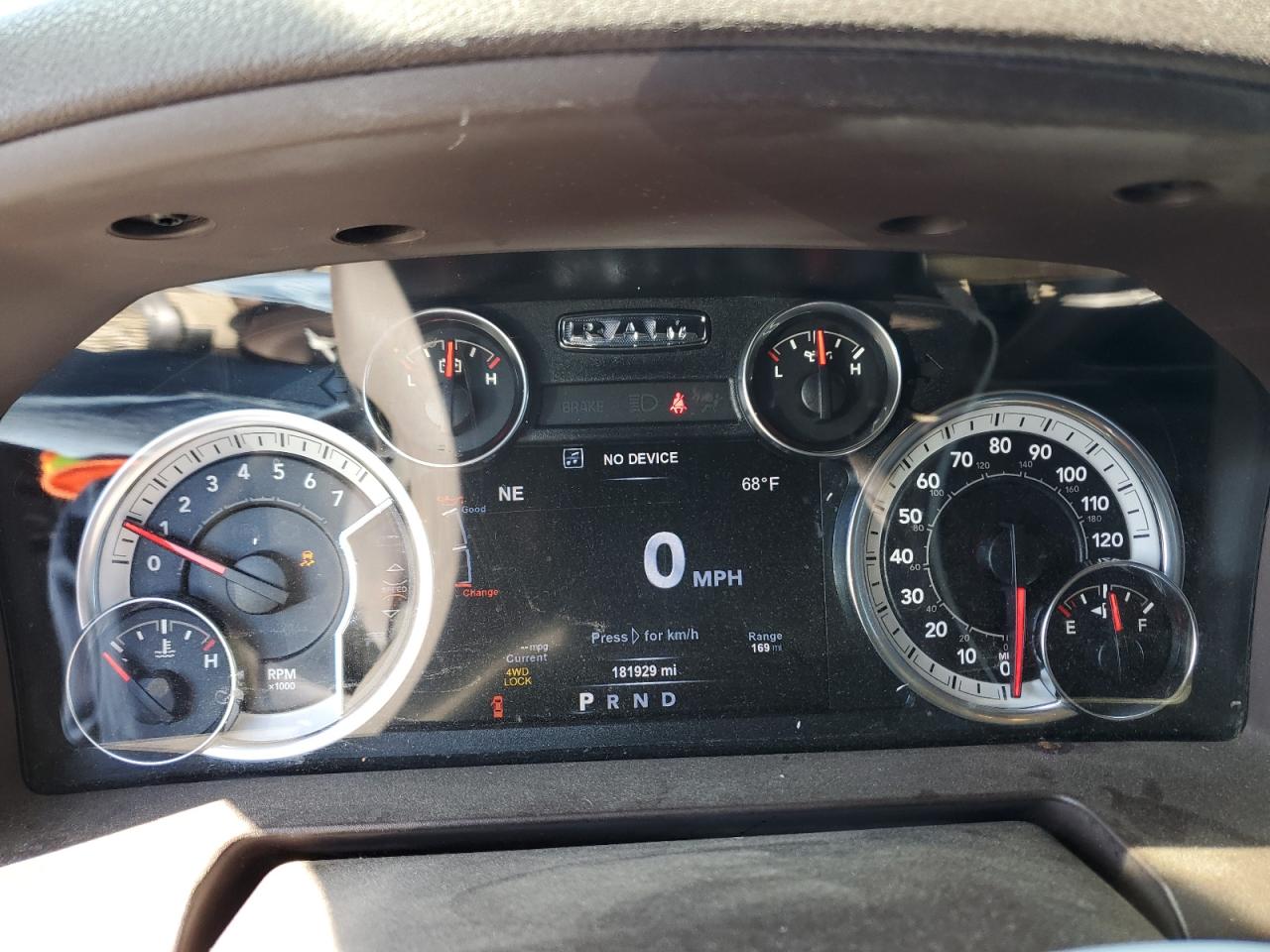 2017 RAM 1500 - Image 9