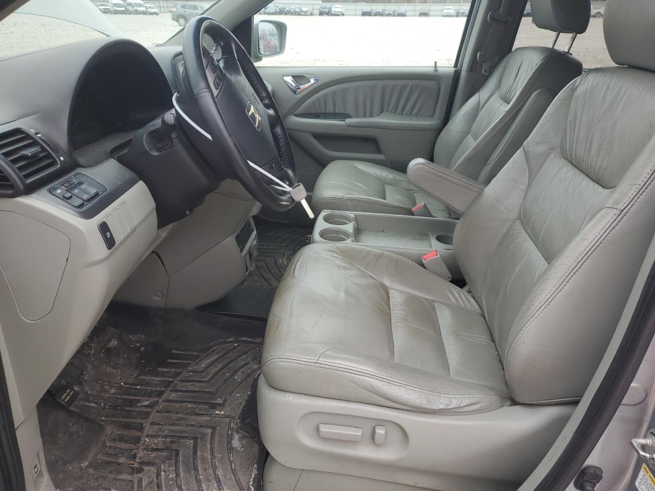 2007 Honda Odyssey - Image 7