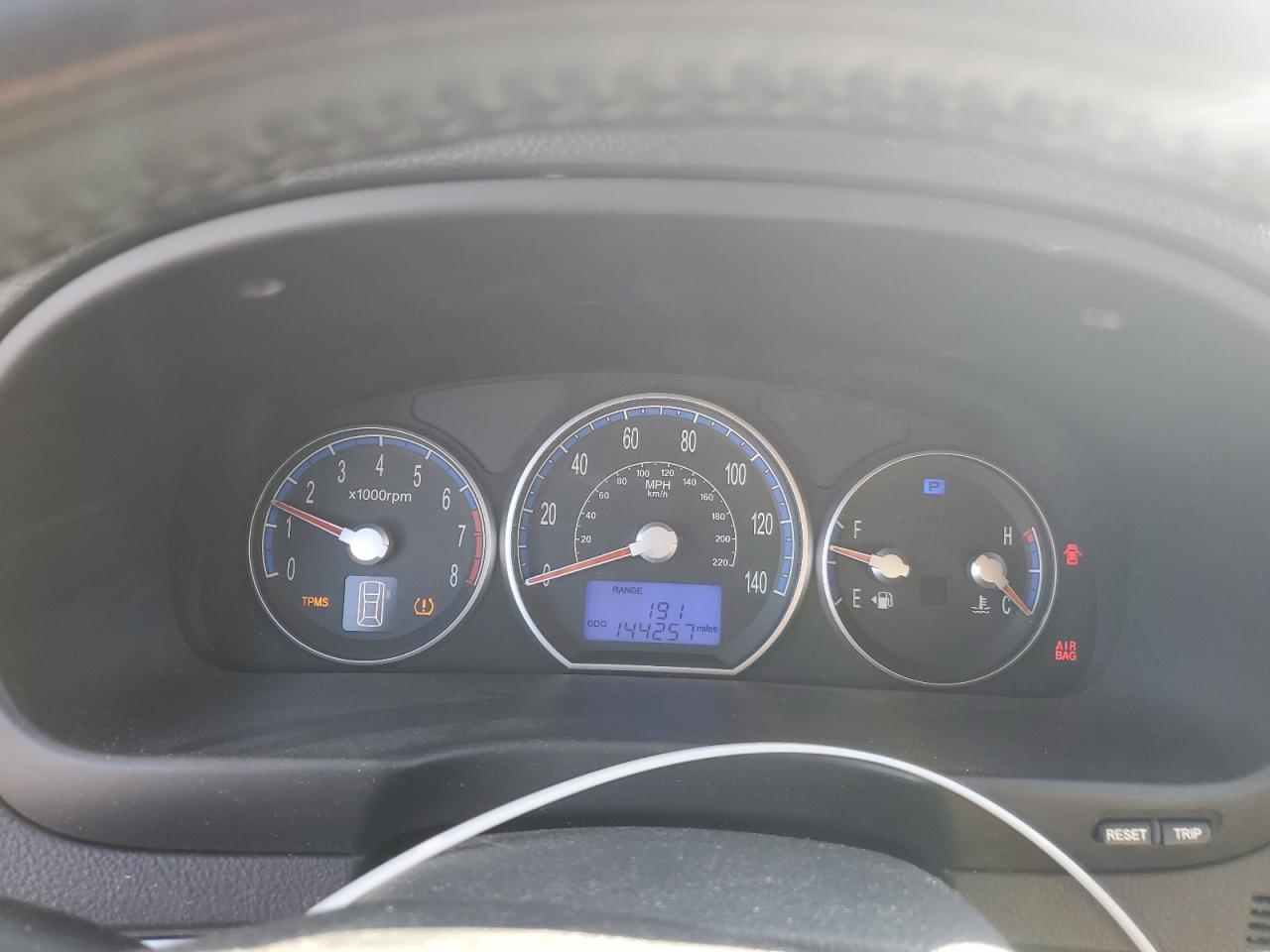 2008 Hyundai Santa Fe - Image 9