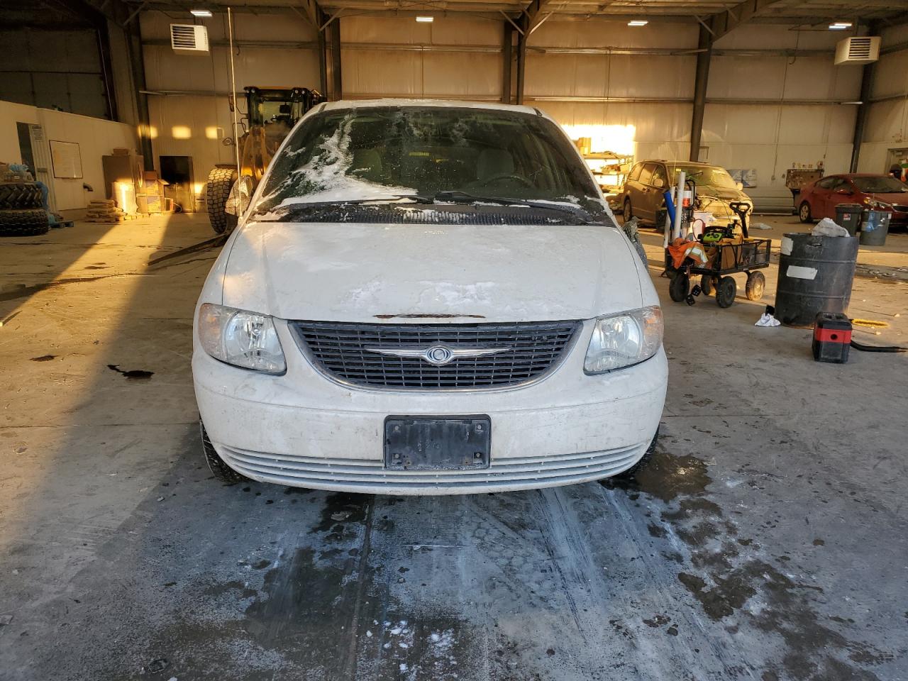 2004 Chrysler Town & Country - Image 5