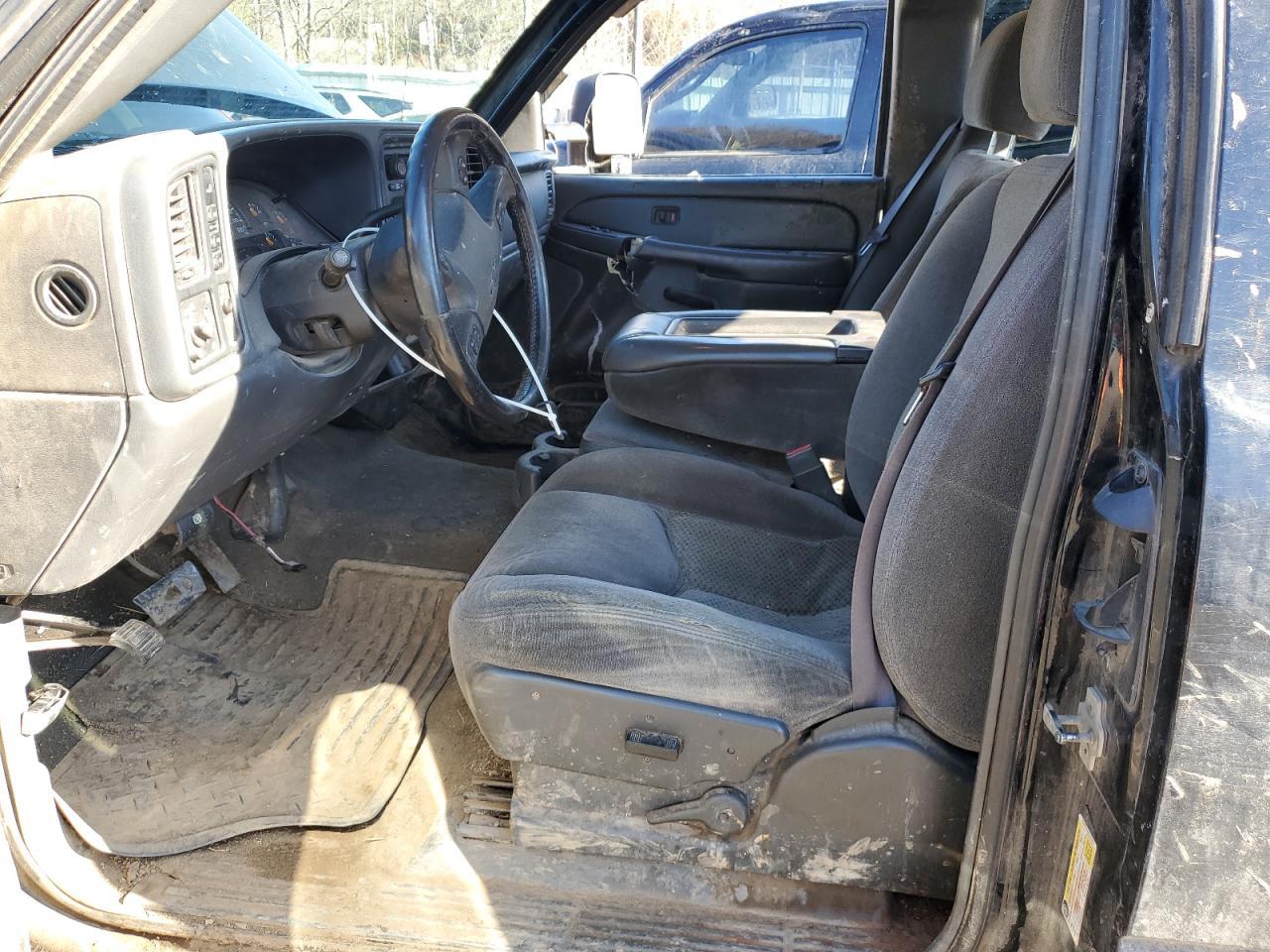 2006 Chevrolet Silverado - Image 7