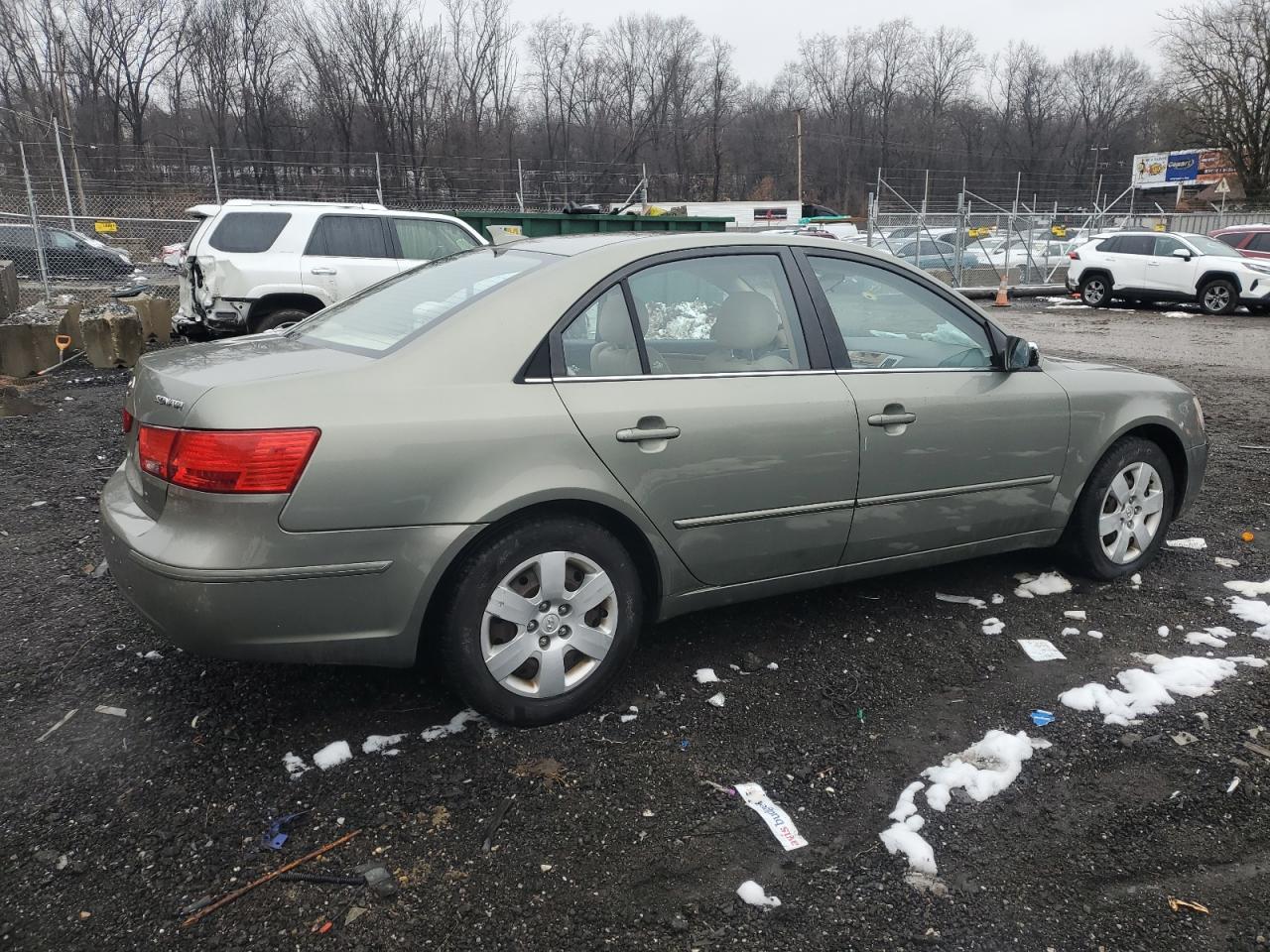 2009 Hyundai Sonata - Image 3