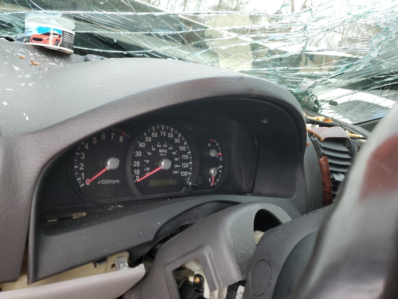 2005 Kia Sorento - Image 9