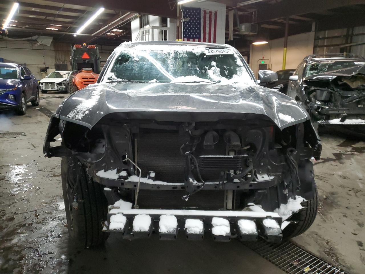 2017 Toyota Tacoma - Image 5