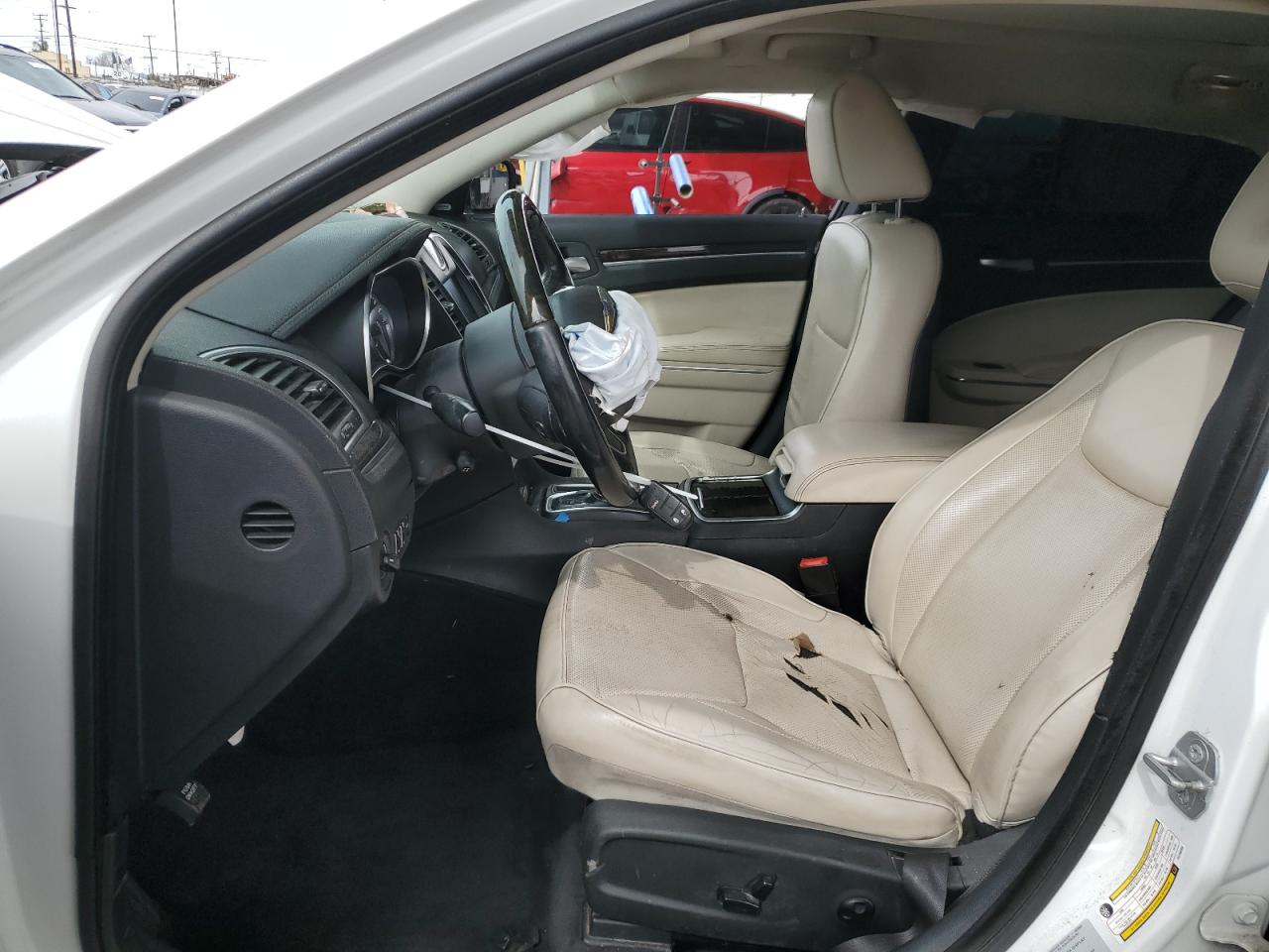 2015 Chrysler 300 - Image 7