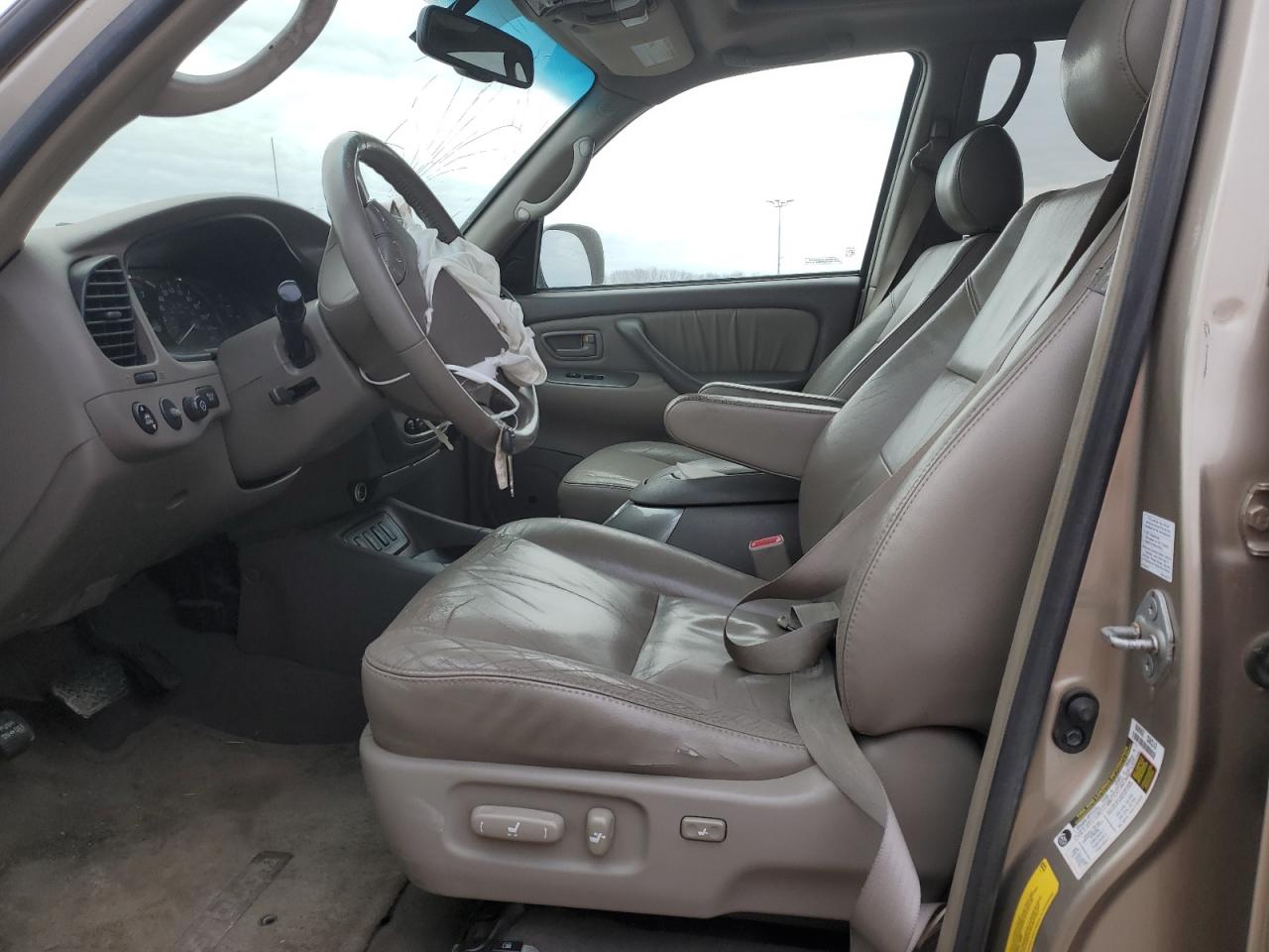 2007 Toyota Sequoia - Image 7