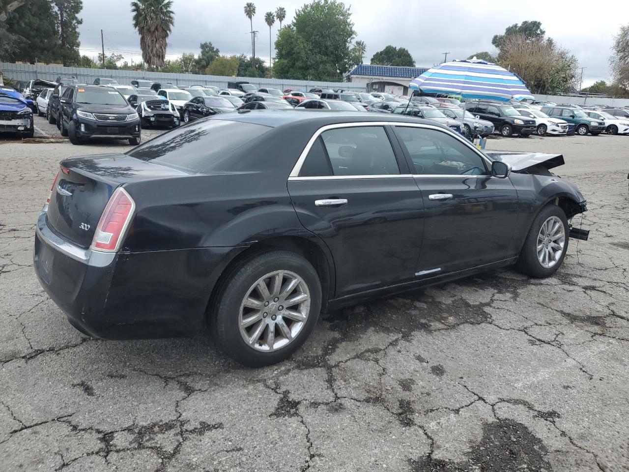 2011 Chrysler 300 - Image 3