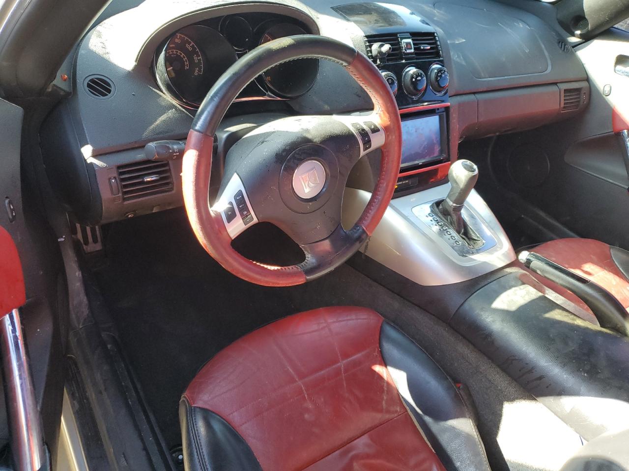 2007 Saturn Sky - Image 8