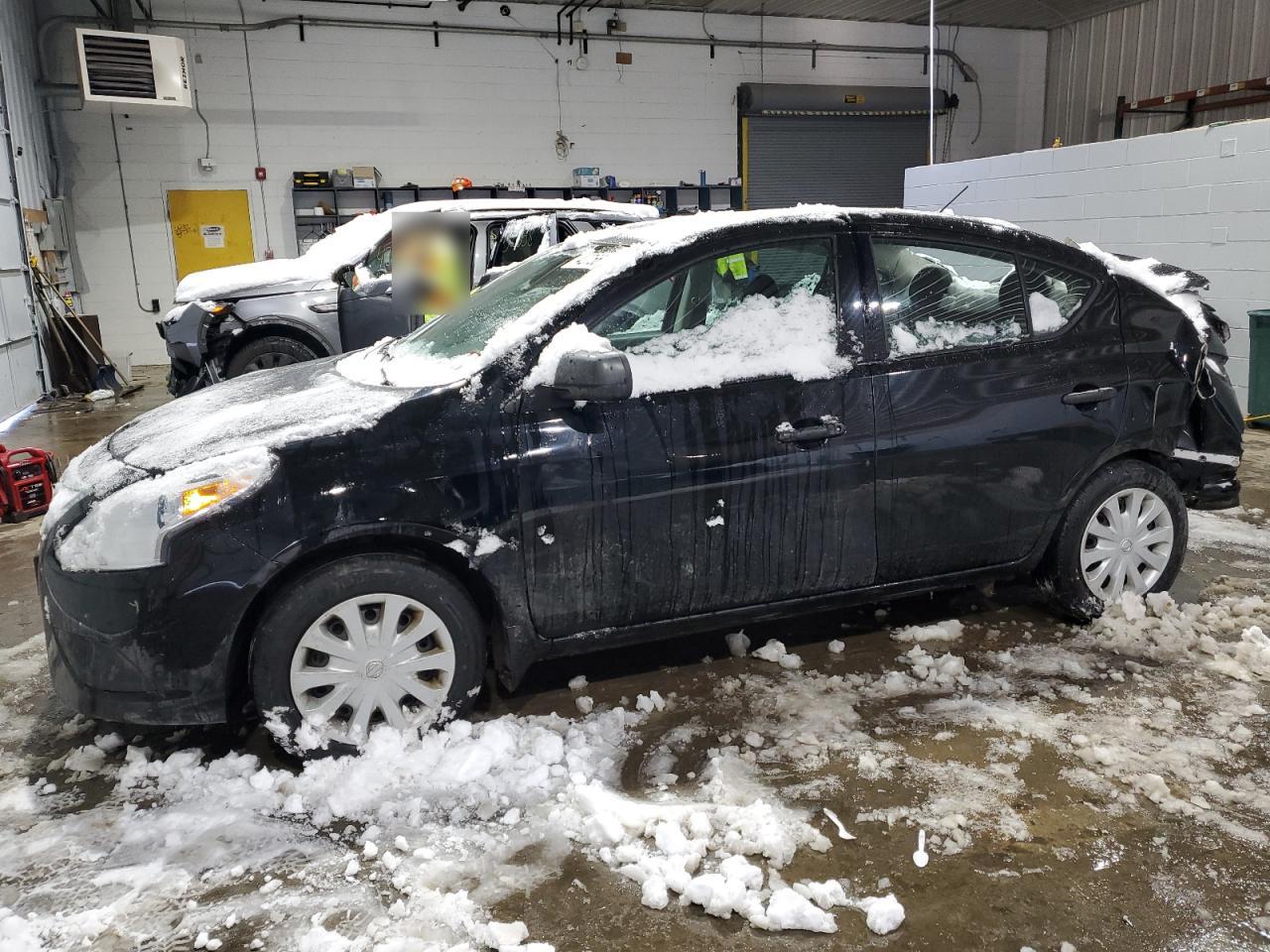2015 Nissan Versa - Image 1