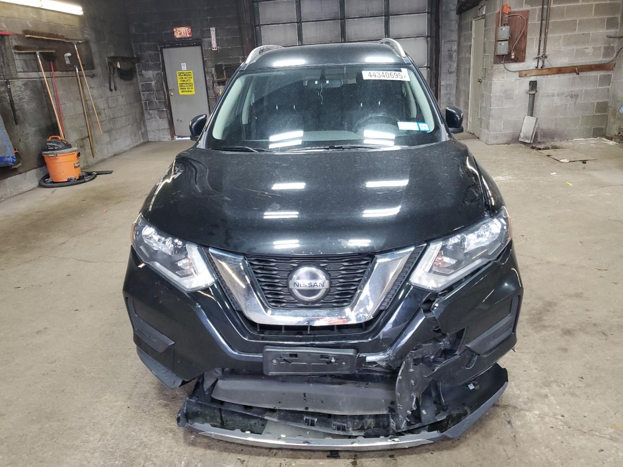 2018 Nissan Rogue - Image 5