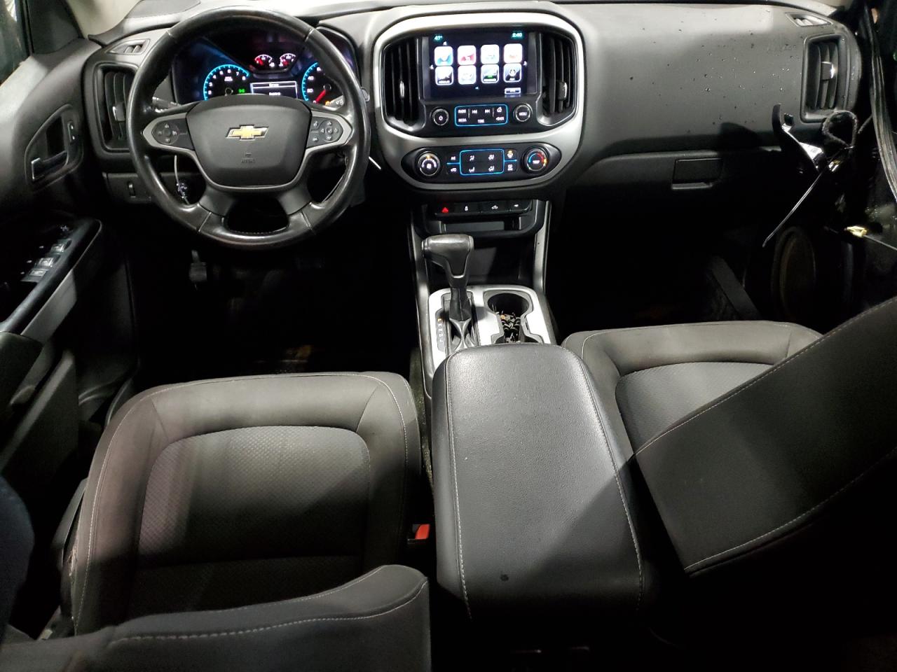 2017 Chevrolet Colorado - Image 8