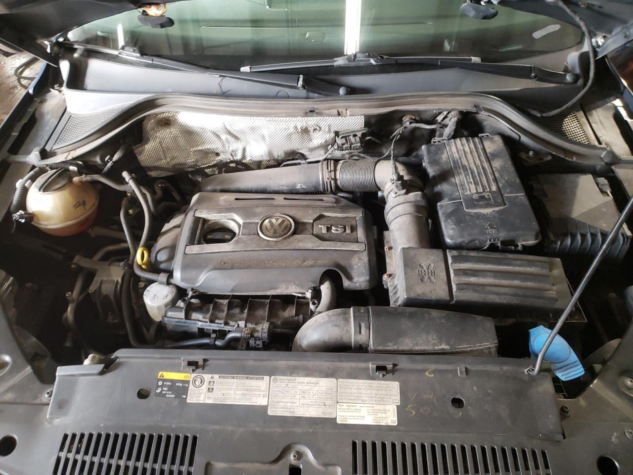 2015 Volkswagen Tiguan - Image 11