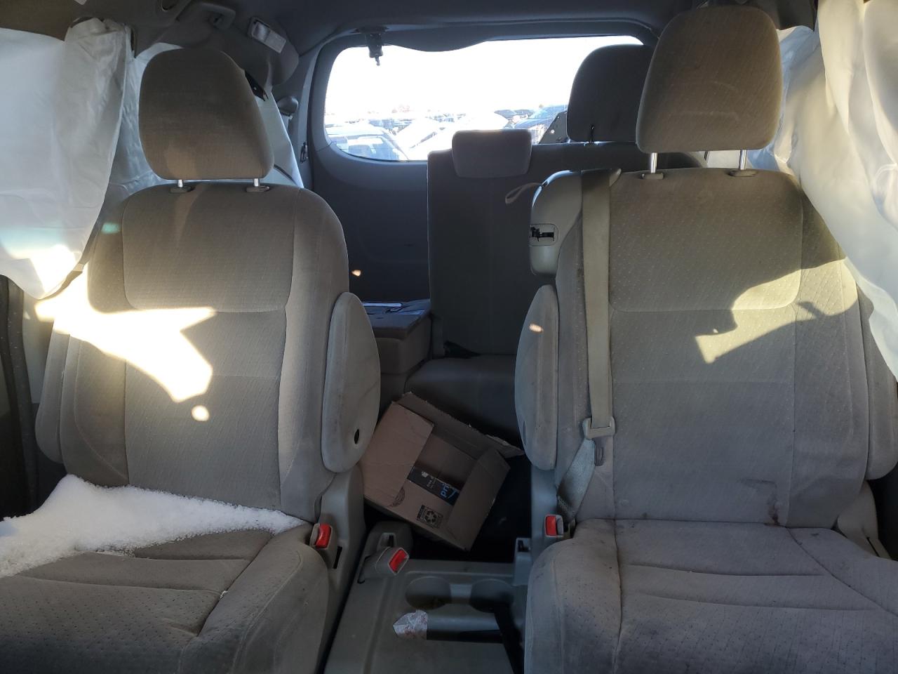 2015 Toyota Sienna - Image 10