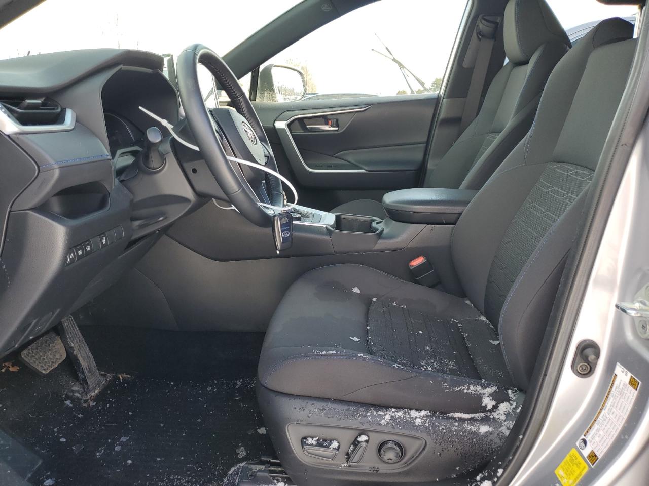 2023 Toyota RAV 4 - Image 7