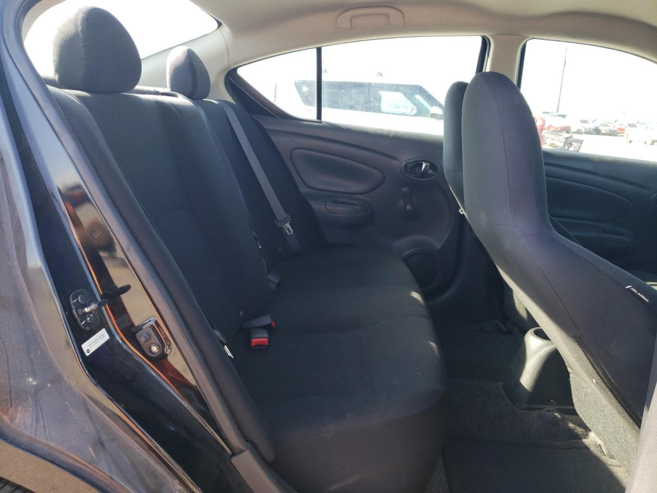 2015 Nissan Versa - Image 10