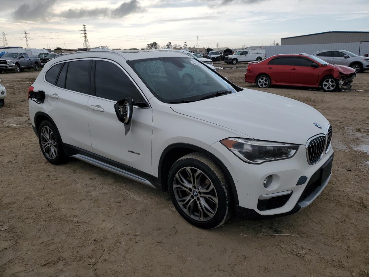 2017 BMW X1 - Image 4