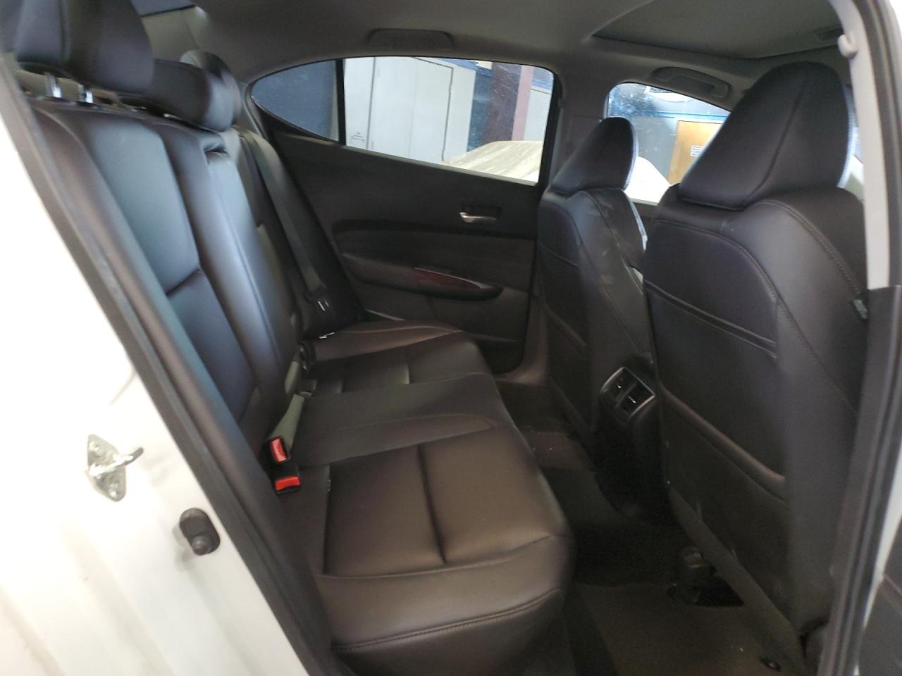 2016 Acura TLX - Image 10