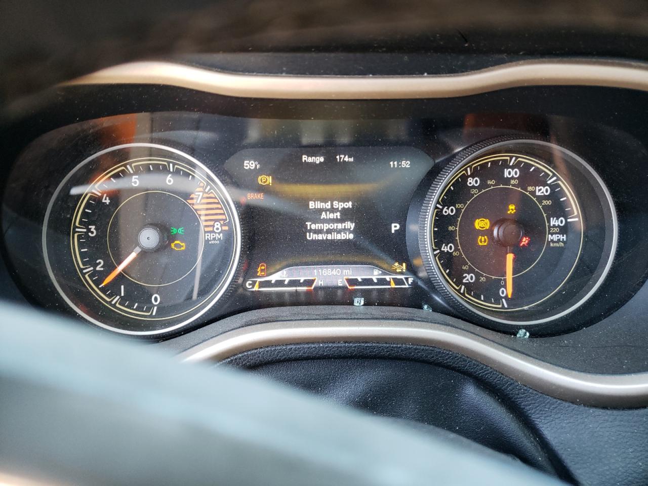 2018 Jeep Grand Cherokee - Image 9