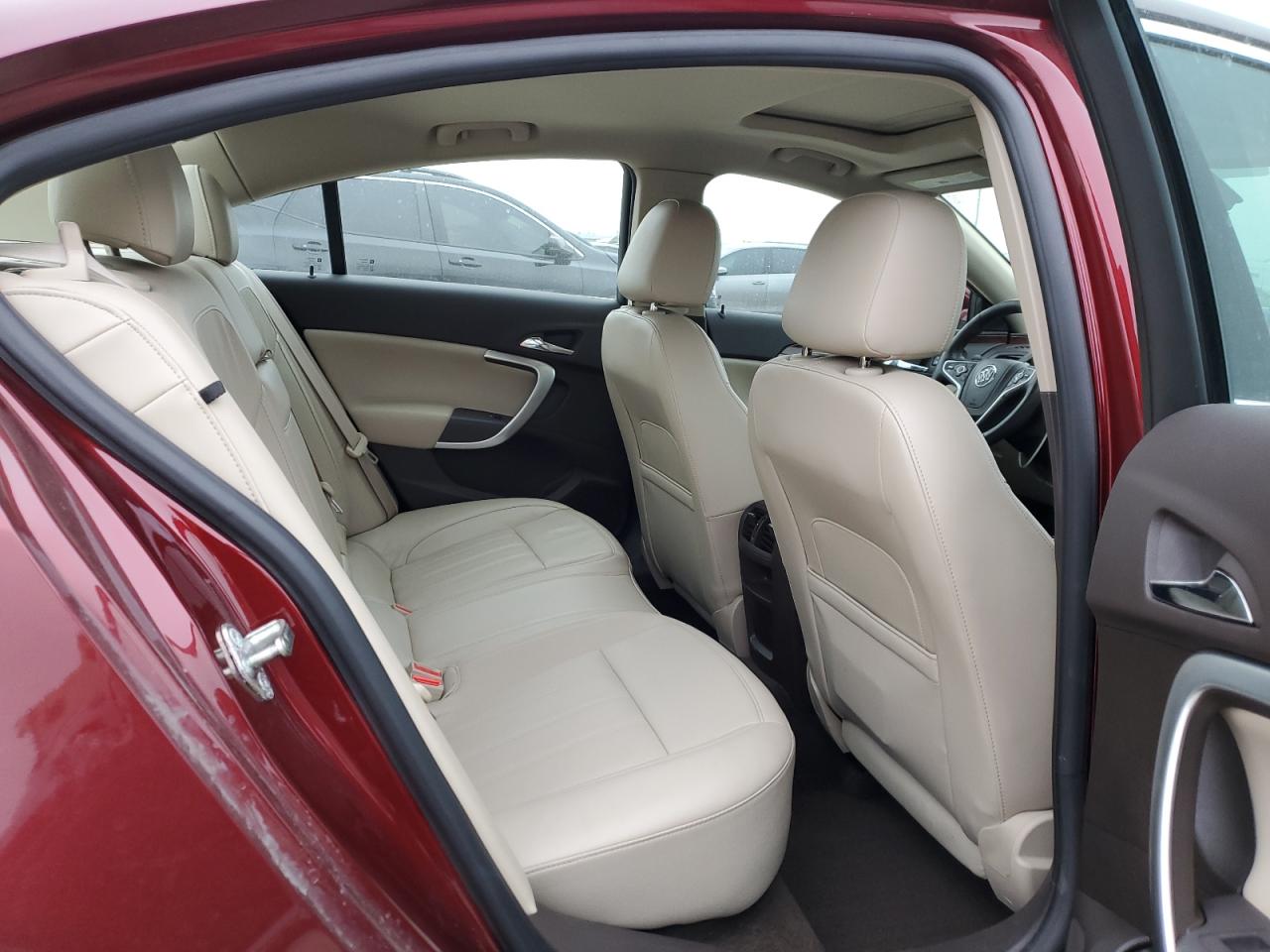 2017 Buick Regal - Image 10