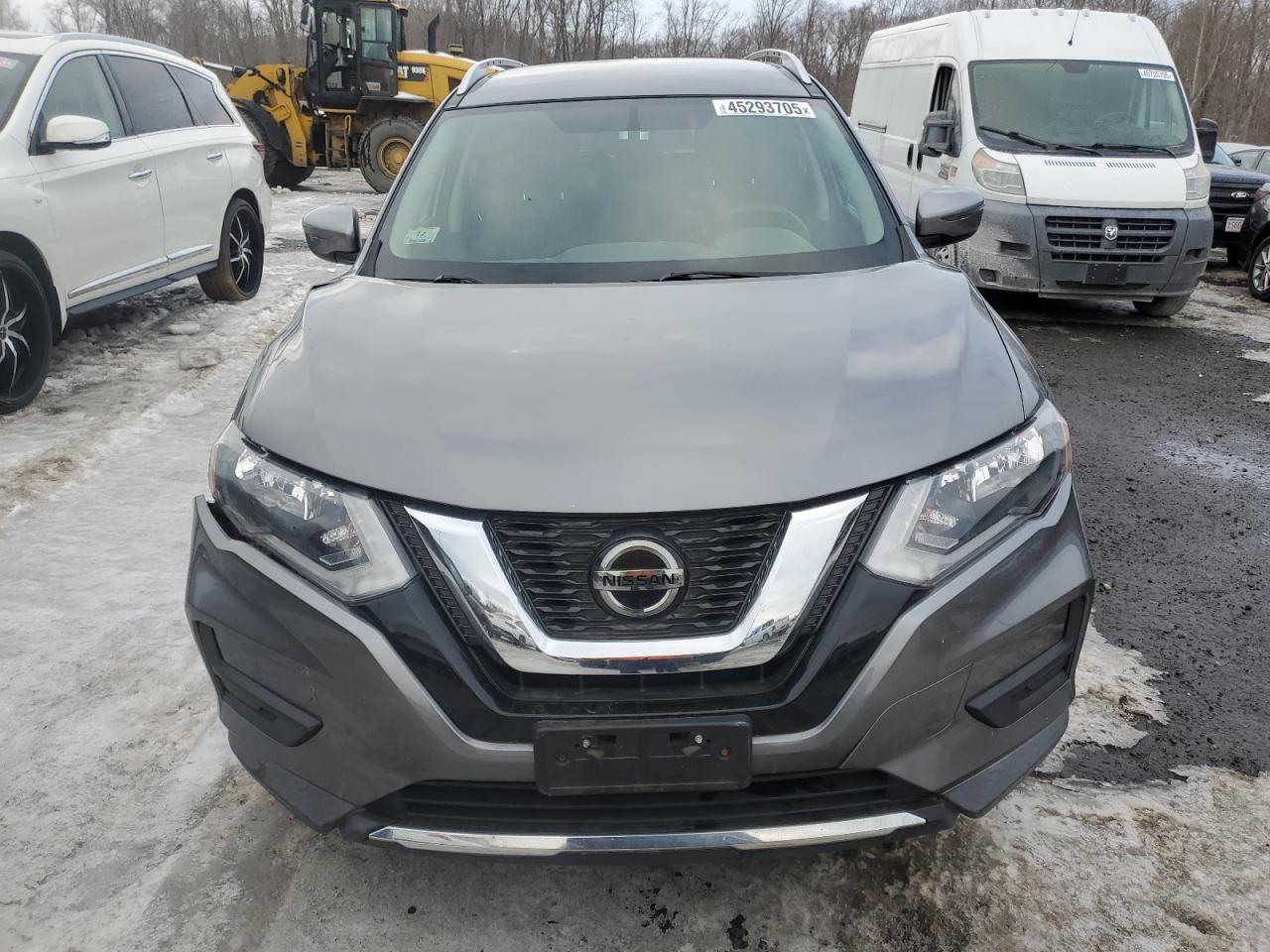 2018 Nissan Rogue - Image 5
