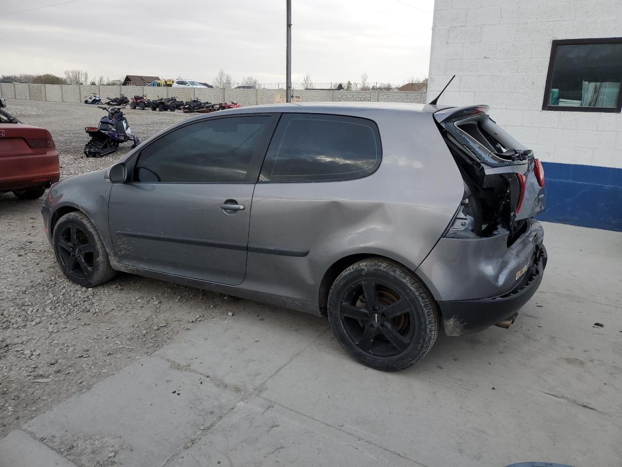 2007 Volkswagen Golf - Image 2
