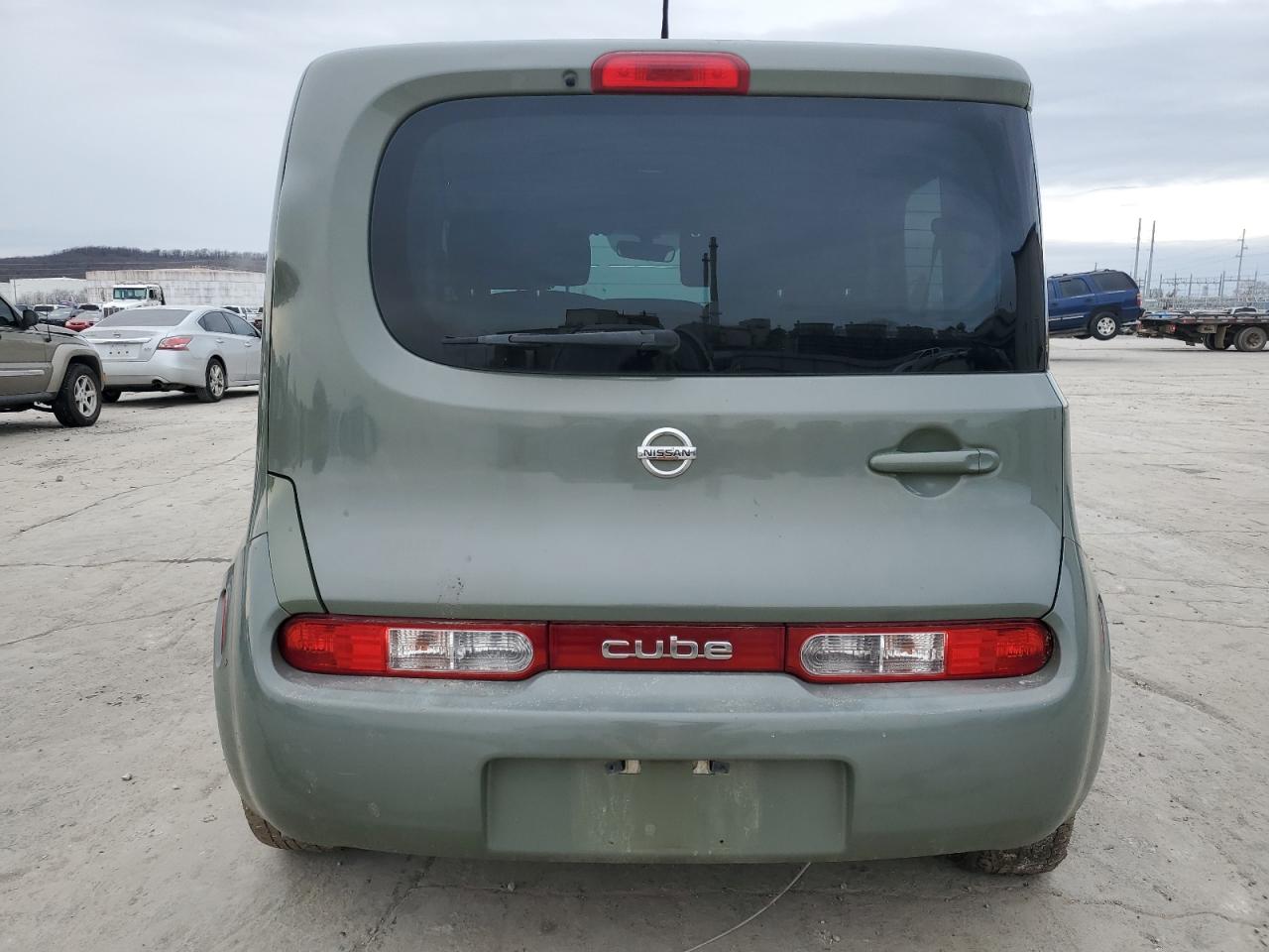 2010 Nissan Cube - Image 6