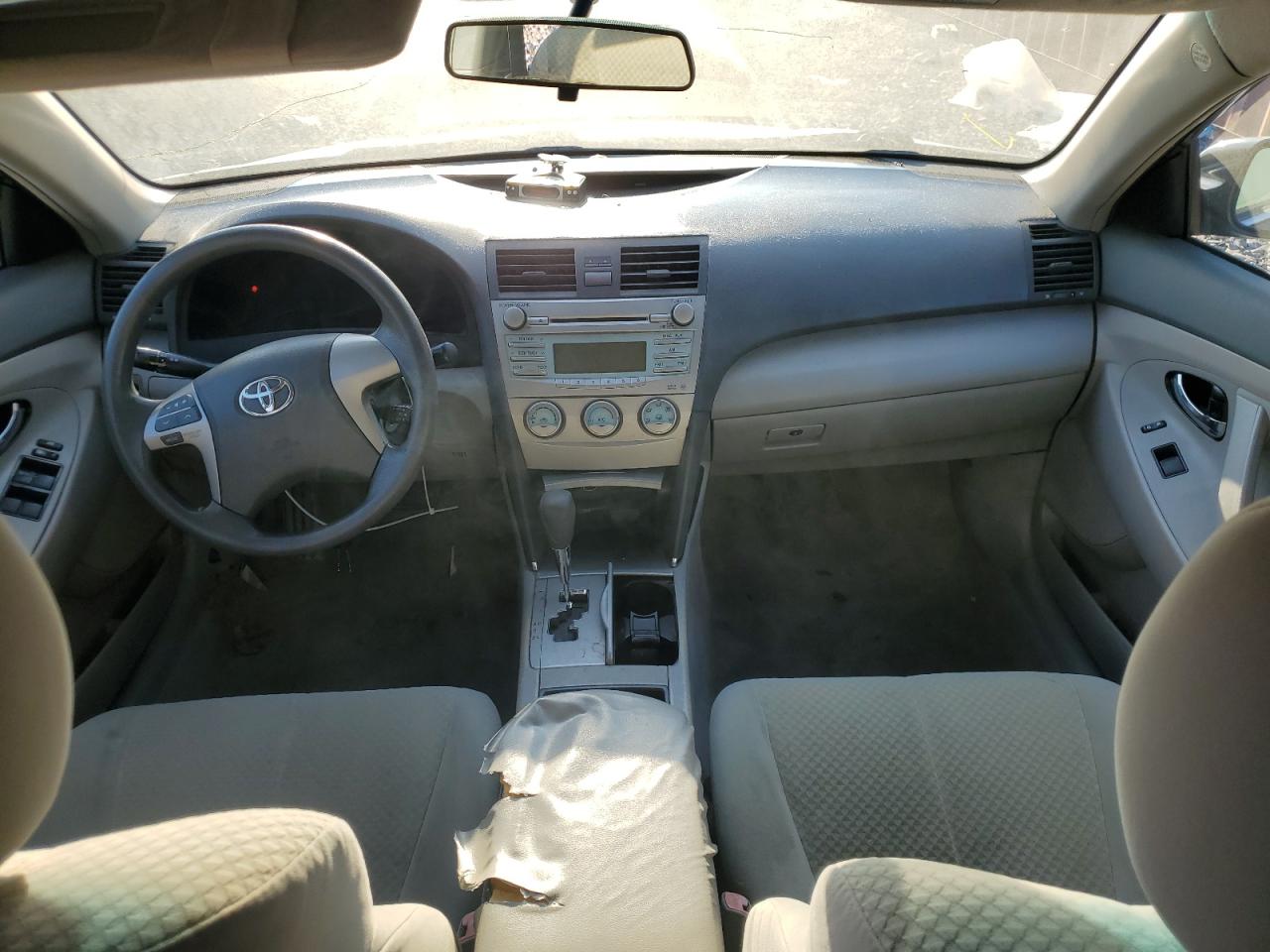 2009 Toyota Camry - Image 8