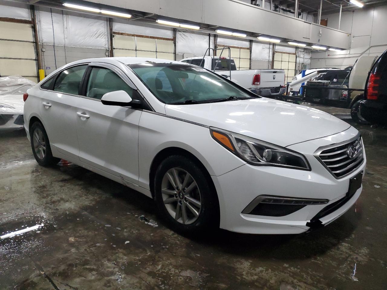 2015 Hyundai Sonata - Image 4