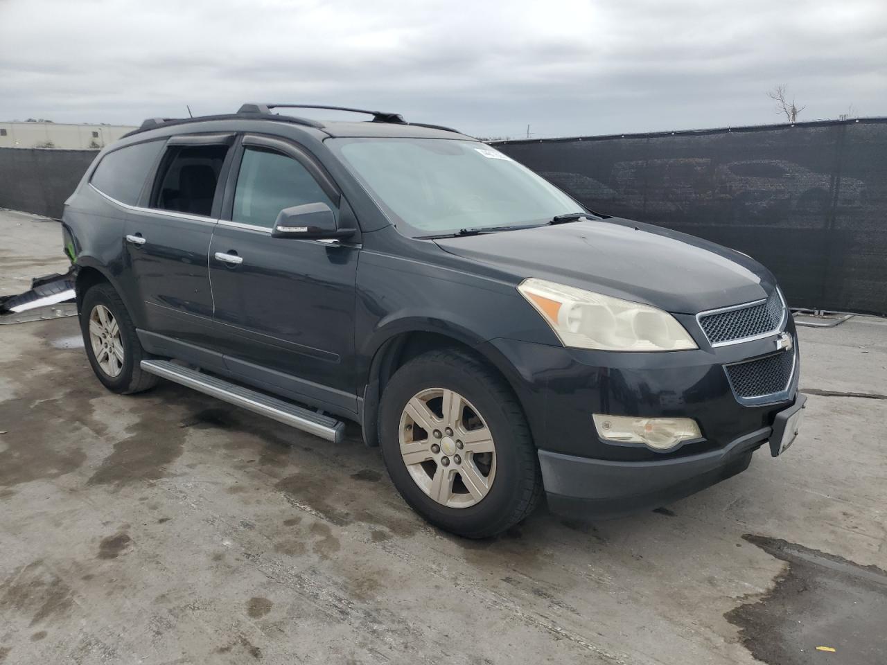 2011 Chevrolet Traverse - Image 4