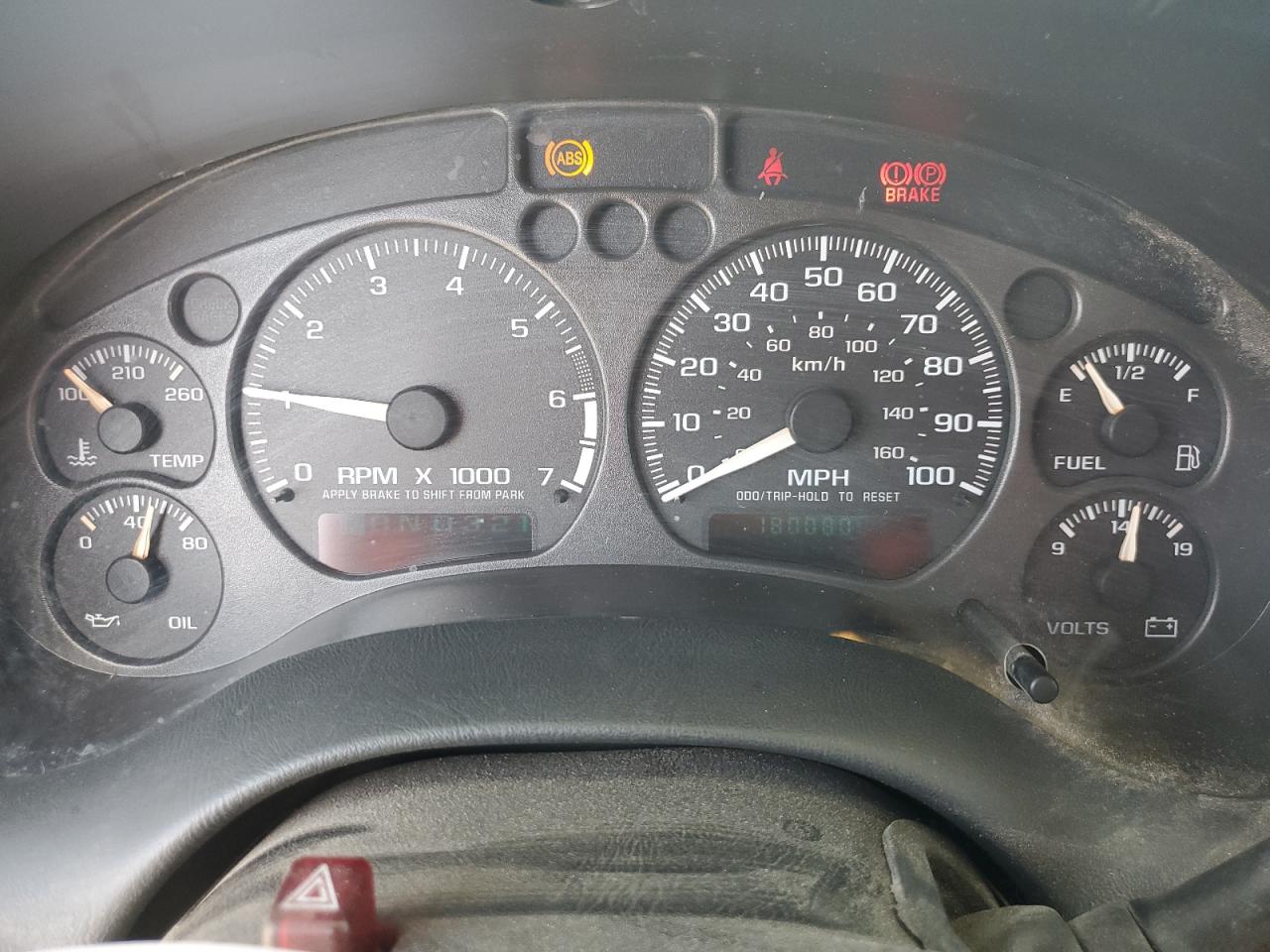 2003 Chevrolet S-10 Pickup - Image 9