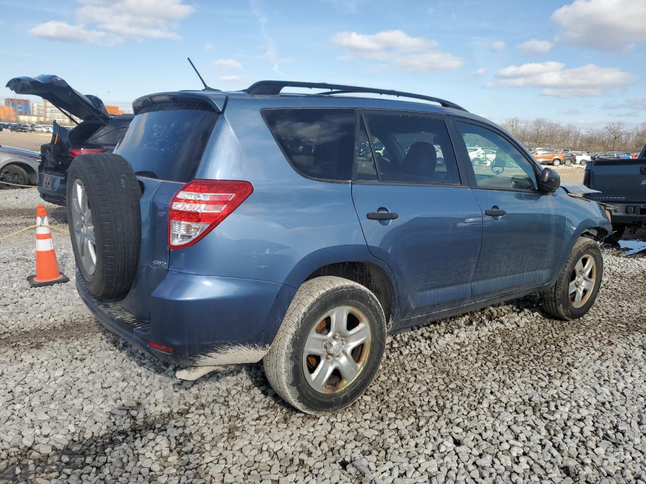 2011 Toyota RAV 4 - Image 3