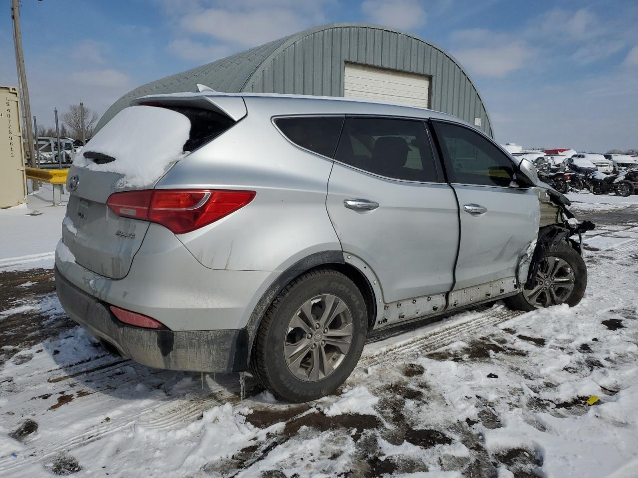 2016 Hyundai Santa Fe - Image 3