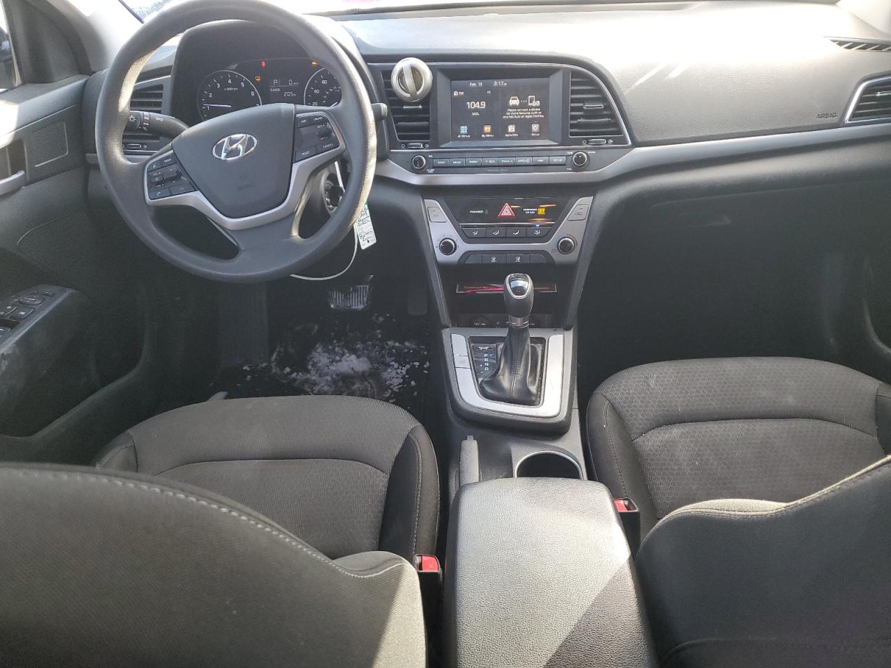 2018 Hyundai Elantra - Image 8