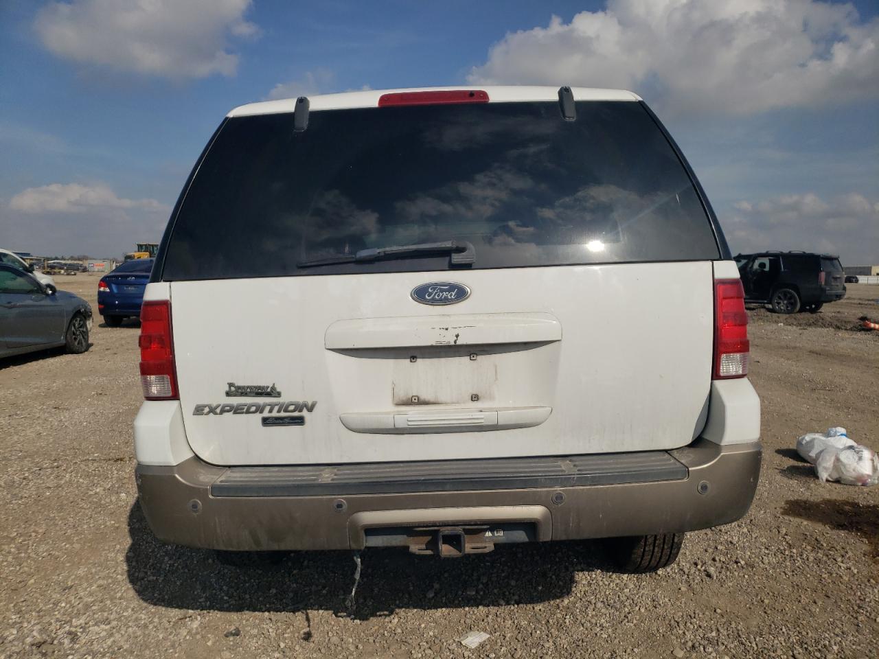 2004 Ford Expedition - Image 6
