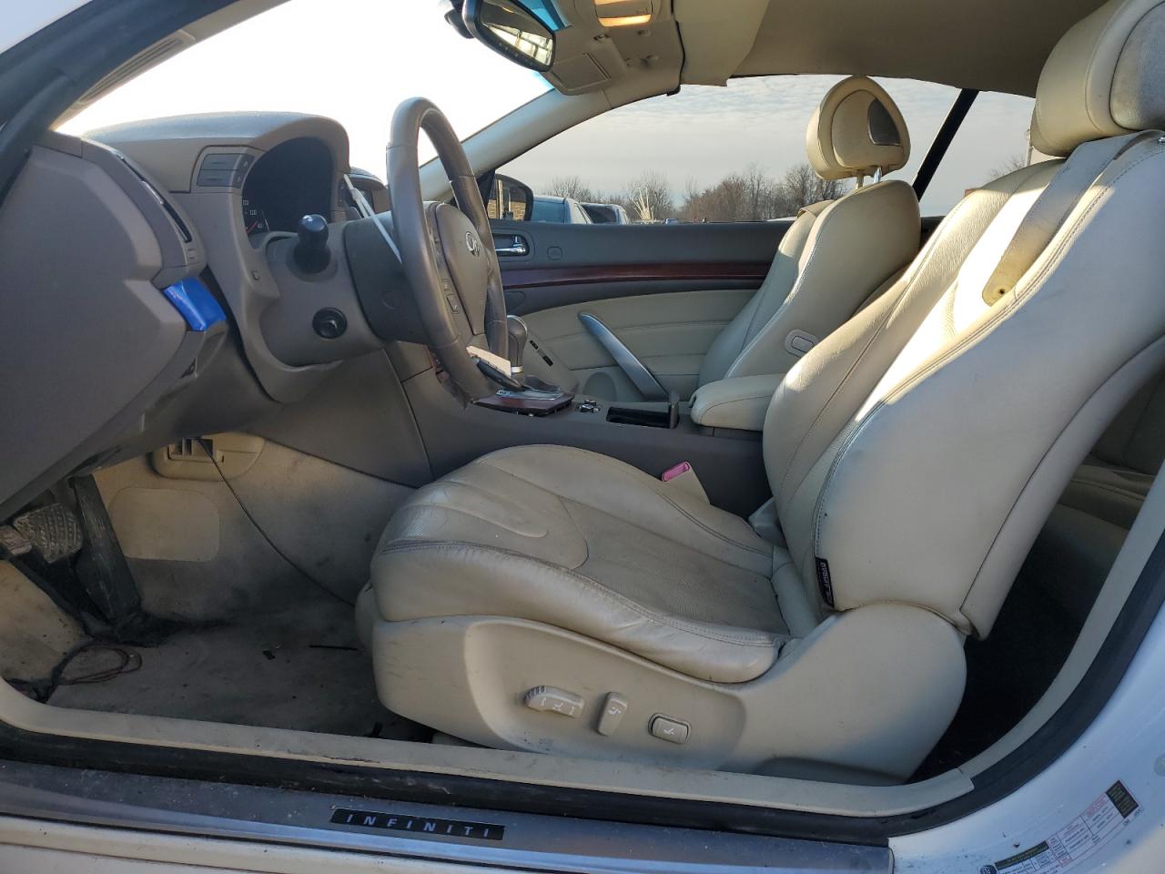 2009 Infiniti G - Image 7