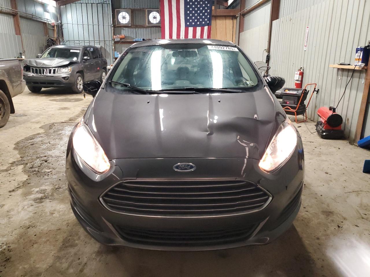 2015 Ford Fiesta - Image 5