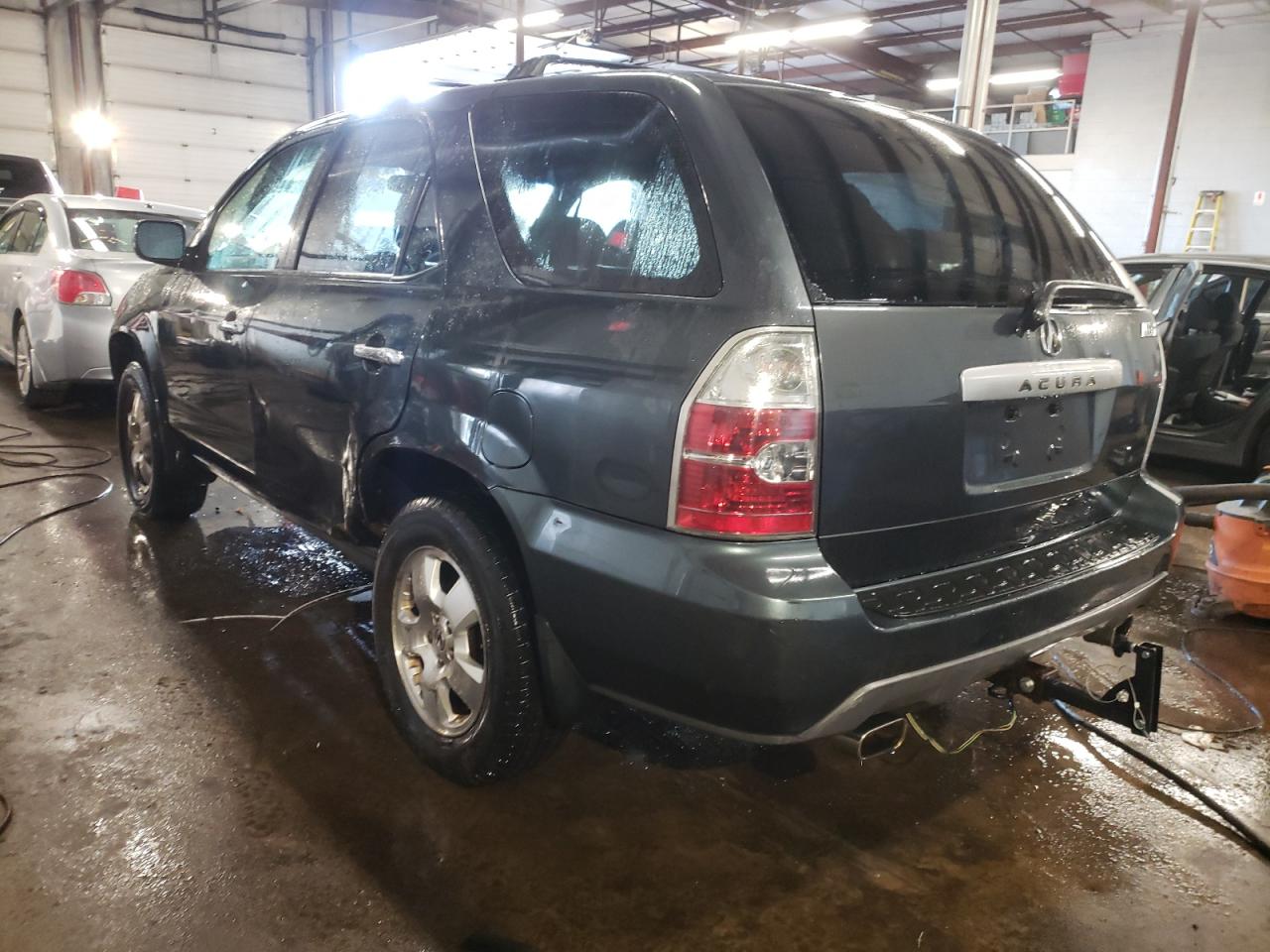 2005 Acura MDX - Image 2