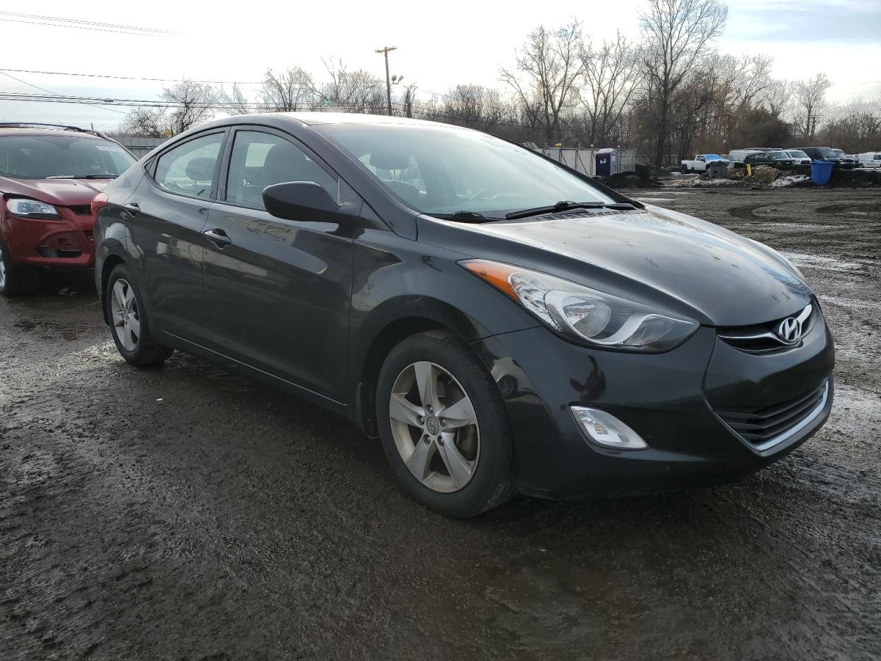 2013 Hyundai Elantra - Image 4
