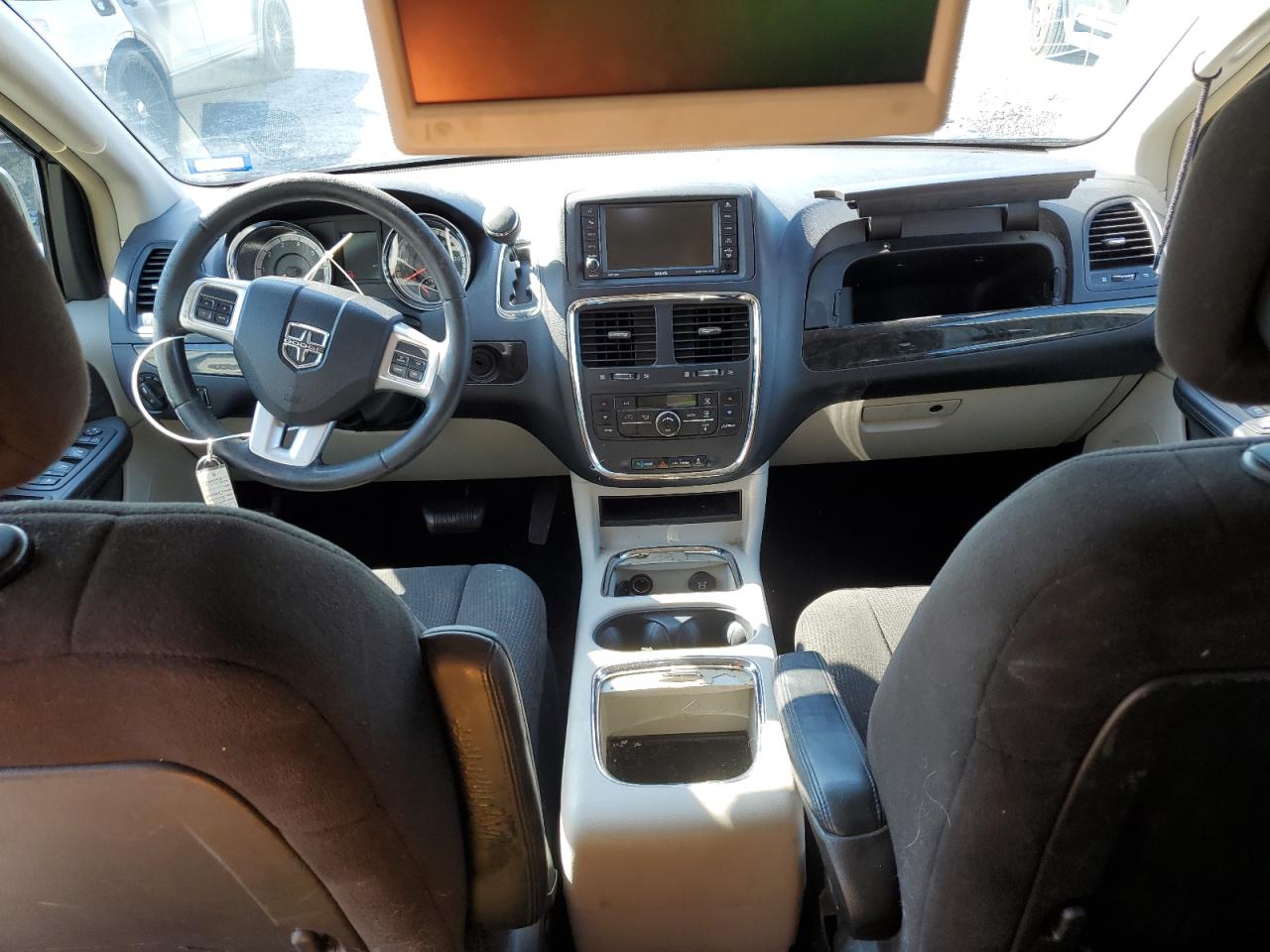 2012 Dodge Caravan - Image 8
