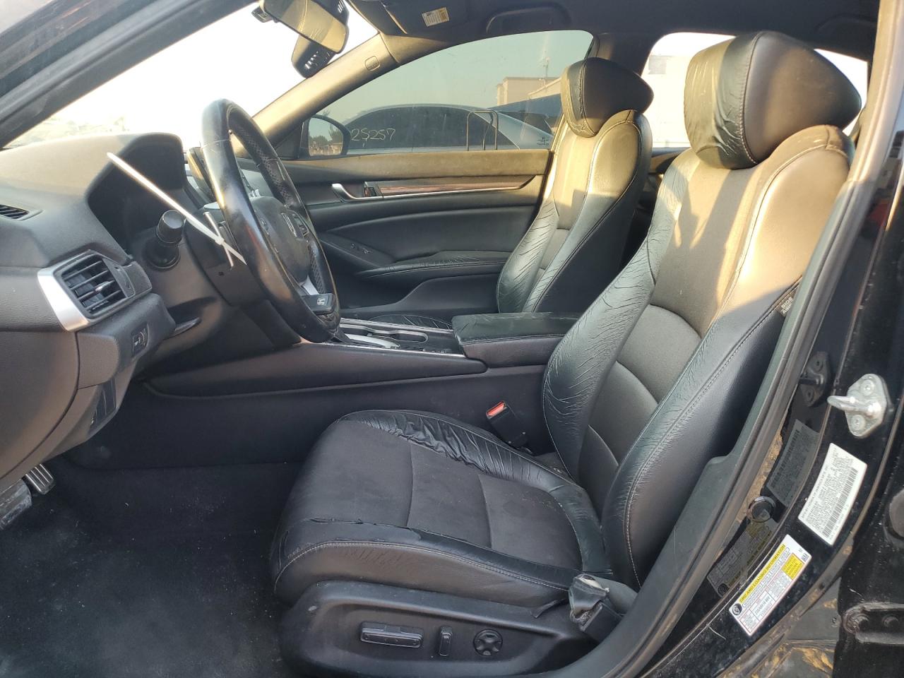 1HGCV1F36JA068189 HONDA ACCORD 2018