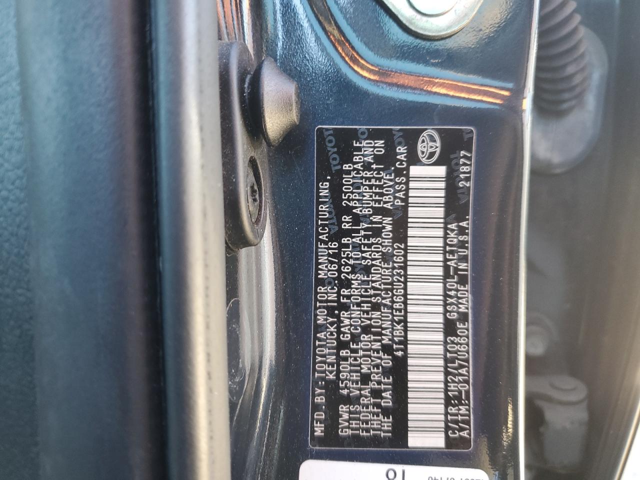 2016 Toyota Avalon - Image 12