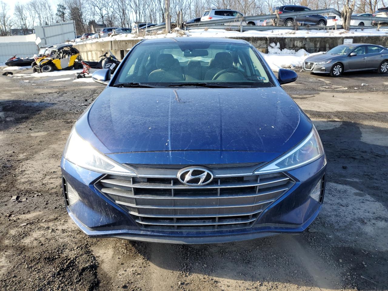 2020 Hyundai Elantra - Image 5