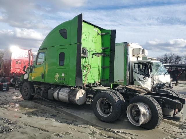 2020 FREIGHTLINER CASCADIA 126 SEMI TRUCK